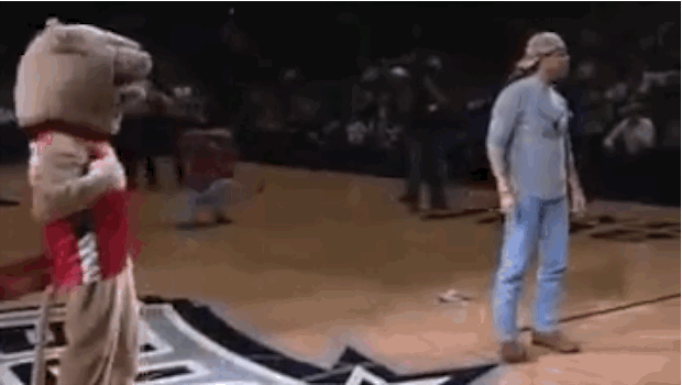 f226b3ef47c6d6500401a0fd4d2414fe238f9d1e_hq.gif