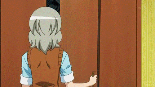 Résultat de recherche d'images pour "anime girl open the door gif"