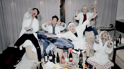ผลการค้นหารูปภาพสำหรับ BIGBANG – WE LIKE 2 PARTY  gif