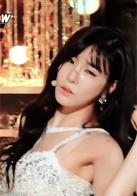 Tell me <b>why Tiffany</b> keeps doing this to me - be1c010ce48d9d0865fc85cb2c614051500a91d7_hq