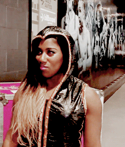 8316c256a0914f45b68560e10eabec3c494da7c9_hq.gif