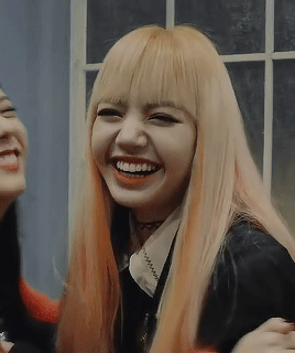 Lisa Smile Blink 블링크 Amino