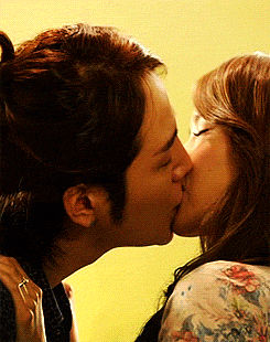 Hot Asian Kissing