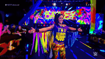 84913c299b0c076ade2ede01721f8dfe86772d01_hq.gif