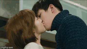 Корейские актёры, чьи сцены с поцелуями могут вогнать зрителей в краску