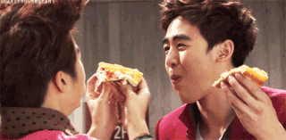 Why Pizza Is The Way To Go Male Idols Eating K Pop Amino