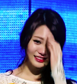 Featured image of post Kpop Idols Crying Gif Ok i might be wrong but here s my conspiracy theory