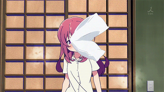 Pelea de almohadas al extremo jaja | •Anime• Amino
