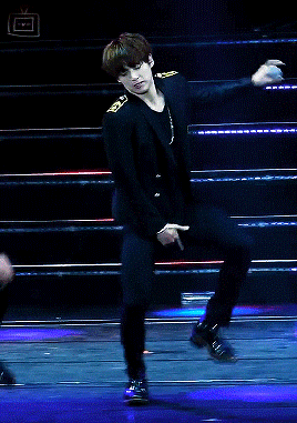 93c5f937e656530534e7a2f9532decb5a520ca07_hq.gif