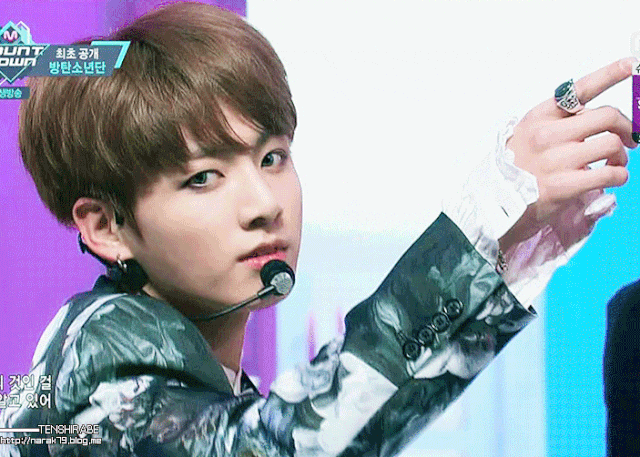Jungkook + Contacts = Death upon us all...TT dies happy death. 