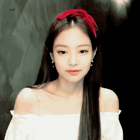 Cute Jennie gifs ☺️ | Kim Jennie - 제니김 Amino