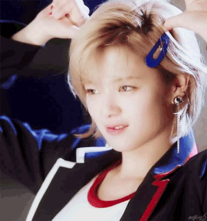 Jeongyeon Signal MV Making Gif | Wiki | Twice (트와이스)ㅤ Amino