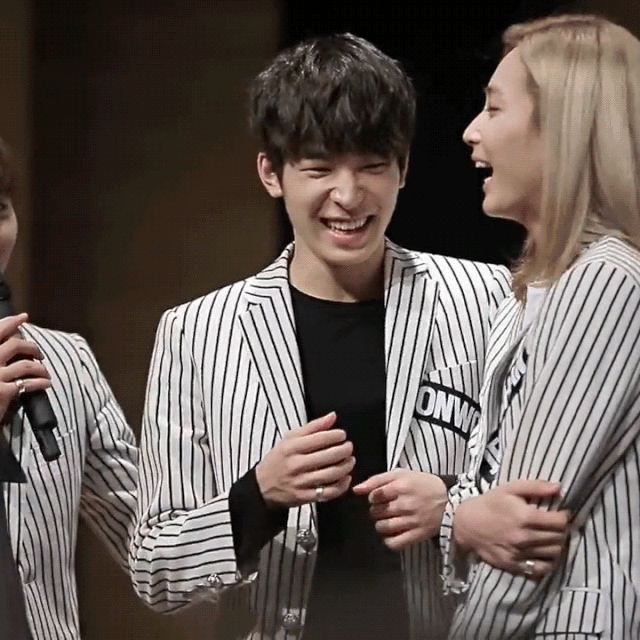 nose-scrunch-wonwoo-amino