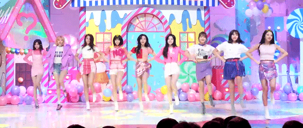 What Is Love Live Show Outfit Analysis Rating Twice 트와이스 ㅤ Amino
