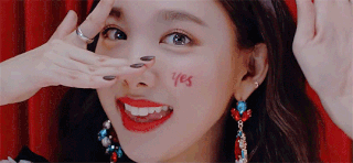 Yes or Yes Mv [NAYEON GIF] | Im Nayeon (나연) Amino