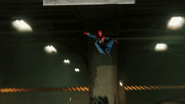 Совершены 3 нападения. Человек паук на стене. Spider man атаки от стены. Человек паук на стене гифка. Человек паук в атаке.
